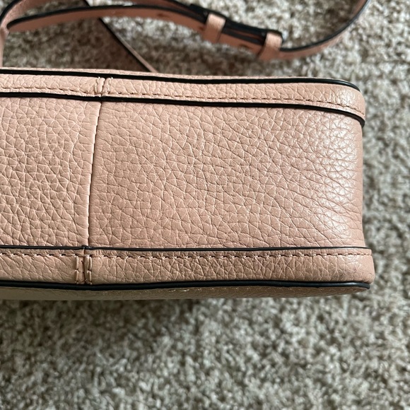 Marc Jacobs - The Box Leather Crossbody *Pre-Loved* - Picture 6 of 12